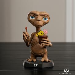 Figura E.T. El Extraterrestre MiniCo. En el año en que completa su 40 aniversario desde su estreno en la pantalla grande, Iron Studios presenta con orgullo su estatua "E.T. - ET - MiniCo", un tributo a los fanáticos