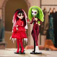 ¡Prepárate para una dosis de humor macabro y estilo gótico con el Beetlejuice Beetlejuice Monster High Skullector Doll 2-Pack! Este set exclusivo presenta a los icónicos personajes de Beetlejuice