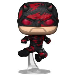 La figura POP Marvel Daredevil Born Again Battle Damaged captura la esencia más cruda y realista del justiciero de Hell’s Kitchen, mostrando a Daredevil tras la batalla, con su traje marcado por el combate