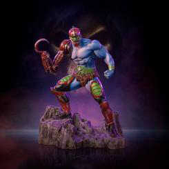 Pragmático y observador, el mago de las armas miembro de los malvados guerreros de Eternia, y uno de los principales secuaces de Skeletor, se yergue sobre un pedestal rocoso, armado para el combate