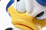 02-Busto-del-Pato-Donald-con-Chip-y-Chop.jpg