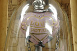 01-Colgante-con-Expositor-Love-Potion-harry-potter.jpg