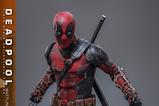 04-Deadpool--Wolverine-Movie-Masterpiece-16-Deadpool-Battling-Version-31-cm.jpg