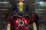 02-Diorama-hall-of-armor-hot-toys-Iron-Man.jpg
