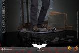 04-El-Caballero-oscuro-Figura-DX-16-The-Joker-Bank-Robber-Version-30-cm.jpg