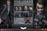 20-El-Caballero-oscuro-Figura-DX-16-The-Joker-Bank-Robber-Version-30-cm.jpg