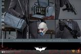 21-El-Caballero-oscuro-Figura-DX-16-The-Joker-Bank-Robber-Version-30-cm.jpg