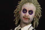 04-Figura-Beetlejuice-Sideshow.jpg