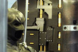 05-Figura-Bruce-Wayne-Alfred-Batman-Armory-armero.jpg