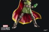 04-figura-emperor-doom-marvel-legends-series.jpg
