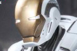 04-figura-Iron-Man-Mark-XXXIX-Starboost.jpg