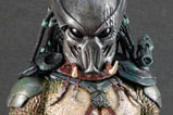 01-figura-masterpiece-tracker-predator-with-hound.jpg