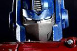 02-Figura-Optimus-Prime-transformers-HotToys.jpg