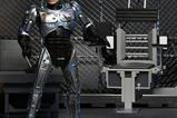 03-figura-ultimate-battle-damaged-robocop-with-chair.jpg