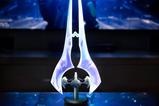 01-halo-rplica-135-blue-energy-sword.jpg