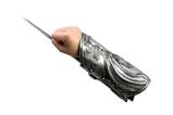 06-replica-ezio-hidden-blade-assassin's-creed.jpg