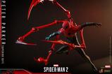 14-SpiderMan-2-Figura-Video-Game-Masterpiece-16-Peter-Parker-Superior-Suit-30.jpg