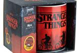 04-Stranger-Things-Taza-y-pegatinas-XL.jpg
