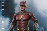 13-The-Flash-Figura-Movie-Masterpiece-16-The-Flash-Young-Barry-30-cm.jpg