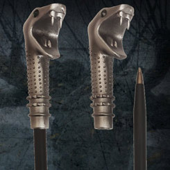 Revive toda la saga de Harry Potter con este estupendo set de Marcapáginas y Bolígrafo de Lucius Malfoy. El marcapáginas tiene unas dimensiones aproximadas de 17 x 5,5 cm., 