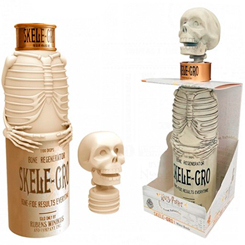 Botella de agua Skele-Gro inspirada en la saga de Harry Potter. Esta botella tiene una capacidad de 330 ml. y es totalmente funcional. Recrea la atmósfera del mundo mágico con esta botella de Skele-Gro de la Cámara de los Secretos.