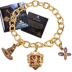 Precioso Brazalete oficial de Gryffindor basado en la saga de Harry Potter. Esta preciosa pieza de coleccionista tiene una longitud aproximada de 20 cm. 