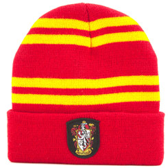 Réplica oficial del gorro de Harry Potter y de todos los estudiantes de la casa Gryffindor Classic. Realizada en material acrílico, con los colores y el emblema de la casa Gryffindor.