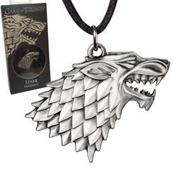 Colgante Oficial del Escudo de la Familia Stark Sigil Costume basado en la serie de Televisión de Juego de Tronos. El colgante está realizado en metal con una altura aproximada de 2,50 cm.