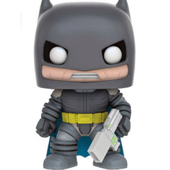 Figura de Armored Batman The Dark Knight Returns realizada en vinilo perteneciente a la línea Pop! de Funko. La figura tiene una altura aproximada de 10 cm., y está basada en los Héroes de DC Comics.