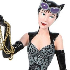 Sensual figura de Catwoman basada en el comic de DC Comic. En esta impresionante figura de Alta Costura se ha puesto un cuidado especial en la recreación de los detalles