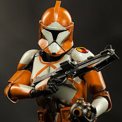 Espectacular figura Bomb Squad Clone Trooper Ordnance Specialist de la línea “Militaries of Star Wars” creada por la firma Sideshow para Star Wars.
