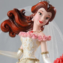 Deslumbrante figura de Bella de la línea Haute Couture con el vestido de novia de Walt Disney basada en el clásico La Bella y la Bestia de 1991. En esta impresionante figura de Alta Costura.