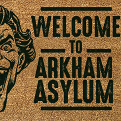 Felpudo con la inscripción Welcome to Arkaham Asylum, basada en la mítica saga de videojuegos de DC Comics, ahora puedes decorar la entrada de tu casa con esta espectacular bienvenida.