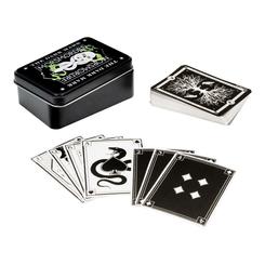 Un objeto que parece salido directamente de las sombras de Hogwarts: este juego de cartas de las Artes Oscuras de Harry Potter es una pieza única para coleccionistas y amantes del mundo mágico. 