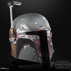 Descubre las emocionantes historias del bien contra el mal en una galaxia muy, muy lejana con el Casco electrónico de Boba Fett Black Series de Star Wars. El casco tiene una escala 1/1 y ha sido realizado por la firma Hasbro