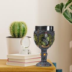 Demuestra tu lealtad a Hufflepuff con esta elegante copa oficial basada en la saga de Harry Potter. Simbolizada por el tejón, la casa Hufflepuff, fundada por Helga Hufflepuff