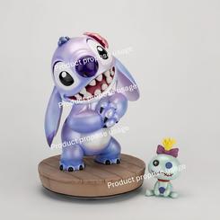 Incorpora un toque de magia y diversión a tu colección con la estatua Master Craft de Stitch, inspirada en la querida película de Disney, Lilo & Stitch. Esta detallada estatua, de 34 cm de altura