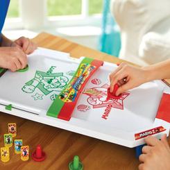 Lleva la diversión a otro nivel con el Juego de Mesa Super Mario Air Hockey. Este emocionante juego te permite ajustar la dificultad simplemente cambiando los discos de lanzamiento, proporcionando horas de entretenimiento