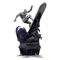 Una pieza que impone presencia desde el primer vistazo y transforma cualquier espacio en un homenaje al universo Marvel. Esta estatua Silver Surfer Marvel 1/10 representa al icónico heraldo cósmico 