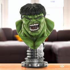 ¡Presencia la furia del Increíble Hulk con el Marvel Legends in 3D Bust a escala 1/2 de 28 cm! Esta impactante creación de Diamond Select Toys eleva la representación de Hulk a nuevas alturas, capturando su enojo en un busto de escala masiva.