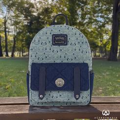 Fusiona estilo urbano y pasión por el universo Pokémon con la mochila Denim Pokemon Loungefly, un diseño que combina tejido vaquero de alta resistencia con estampado gráfico de rostros de Pikachu y Squirtle