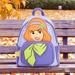 ¡Prepárate para la aventura junto a Scooby-Doo y su equipo con esta increíble mochila Mini Scooby Doo Daphne Jeepers de Nickelodeon by Loungefly! Como fan de Scooby-Doo