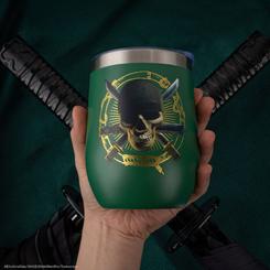 Disfruta de tus bebidas favoritas con la taza de viaje de Zoro de One Piece. Esta taza, con capacidad para 350 ml, está diseñada con alta calidad y cuenta con licencia oficial, garantizando que sea un artículo auténtico de la serie. 