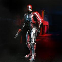 Revitaliza tu colección con la espectacular figura articulada Poster Series de RoboCop, una pieza de 17 cm que rinde homenaje al icónico póster de la película de 1987 con un acabado de pintura que reproduce fielmente su arte original. 