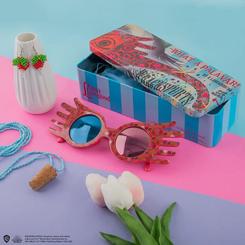 ¡Adéntrate en el mágico mundo de Harry Potter con el Set de Espectrogafas y Joyas Luna Lovegood! Esta encantadora colección te sumergirá en el fascinante universo de Hogwarts y te hará sentir como parte de la historia.
