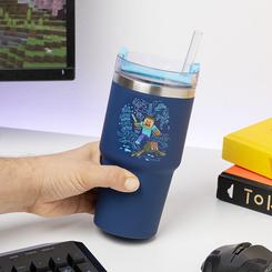 Con un diseño que combina practicidad y estilo, la Minecraft Gamer Cup es el accesorio ideal para quienes quieren mantener el ritmo sin interrupciones durante sus sesiones de juego. 