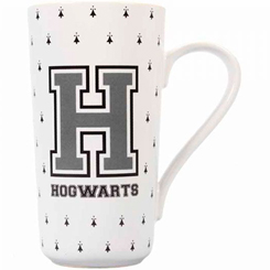 Taza Latte Macchiato oficial de Warner con el motivo del Hogwarts Alumni, realizada en gres con una capacidad de 0,50 litros, incluye grabados en el exterior. 