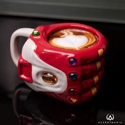 ¡Despierta el héroe en ti con la Taza del Nano Guantelete de Marvel Vengadores: Endgame! Sumérgete en el universo cinematográfico de los Vengadores cada vez que tomes tu bebida favorita con esta taza única y espectacular.