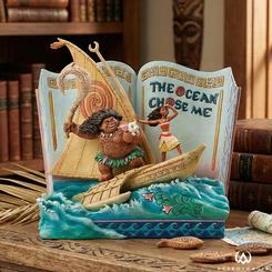La fuerza del océano y el poder de las historias eternas se unen en una pieza que transmite movimiento, emoción y significado desde cualquier ángulo. Esta figura Moana Jim Shore recrea uno de los momentos más inspiradores de la película