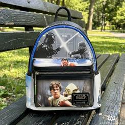Eleva tu espíritu rebelde con la Minimochila Final Frames Star Wars: The Empire Strikes Back de Loungefly, una pieza de 22,5 × 25 × 11,25 cm fabricada en cuero vegano (poliuretano) 